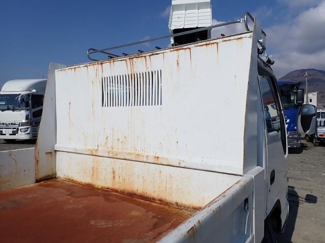 ISUZU ELF 2003 Image 31