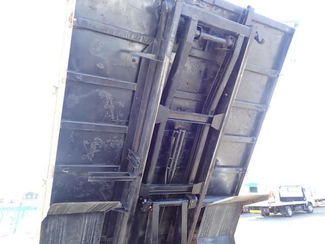 ISUZU ELF 2003 Image 31