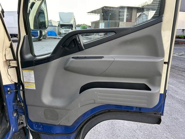 MITSUBISHI CANTER 2020 Image 31