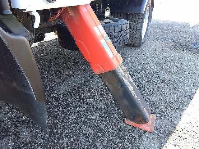 MITSUBISHI CANTER 2000 Image 31