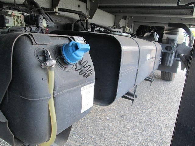 MITSUBISHI CANTER 2020 Image 31