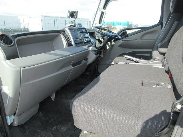 MITSUBISHI CANTER 2020 Image 31