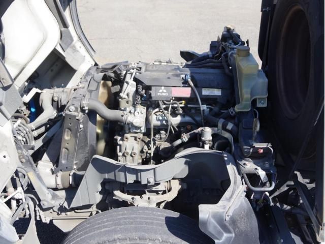 MITSUBISHI CANTER 2017 Image 31