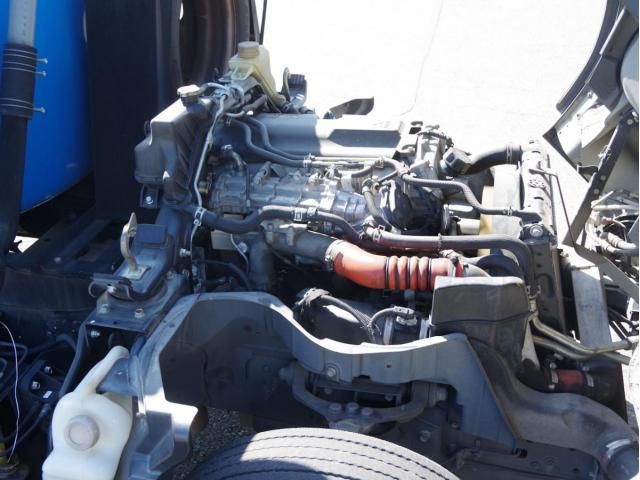 MITSUBISHI CANTER 2017 Image 31