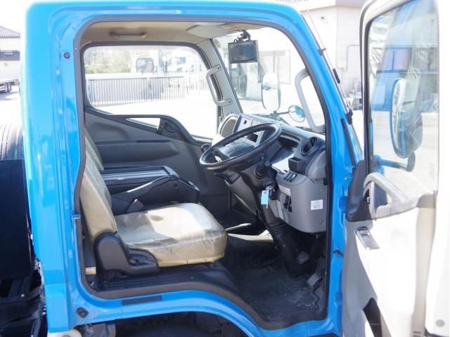 MITSUBISHI CANTER 2017 Image 31