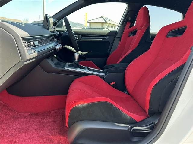 HONDA CIVIC HATCHBACK 2025 Image 31