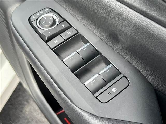 TOYOTA PRIUS 2023 Image 31