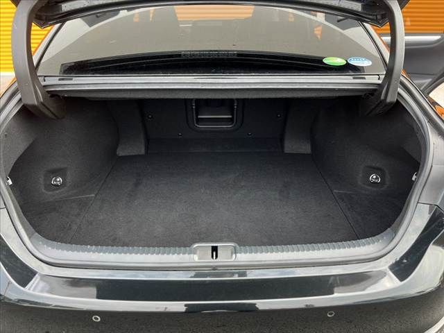 TOYOTA LEXUS ES300H 2019 Image 31