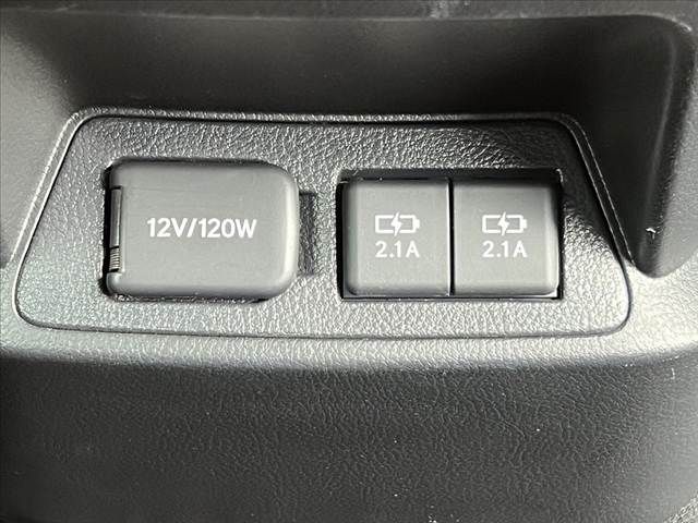 TOYOTA LEXUS ES300H 2019 Image 31