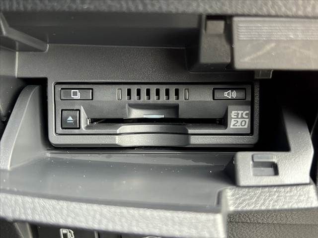 TOYOTA LEXUS ES300H 2019 Image 31