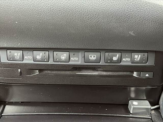 TOYOTA LEXUS ES300H 2019 Image 31