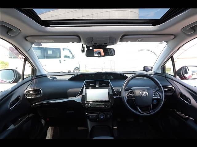 TOYOTA PRIUS 2021 Image 31