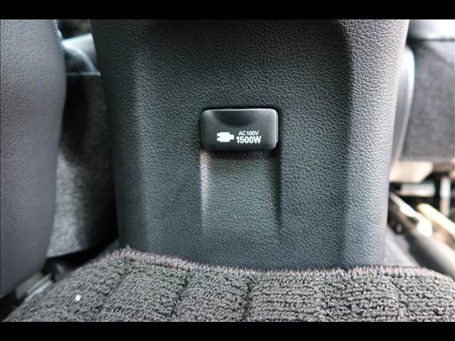 TOYOTA PRIUS 2021 Image 31