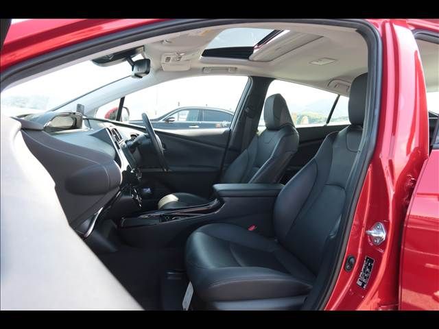 TOYOTA PRIUS 2021 Image 31