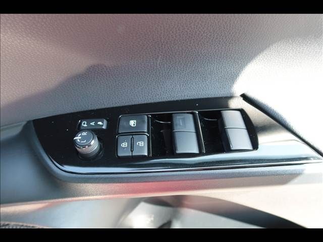 TOYOTA PRIUS 2021 Image 31