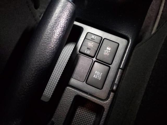 TOYOTA VITZ 2016 Image 31