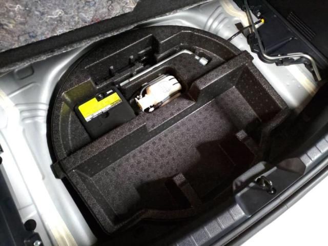 TOYOTA VITZ 2016 Image 31