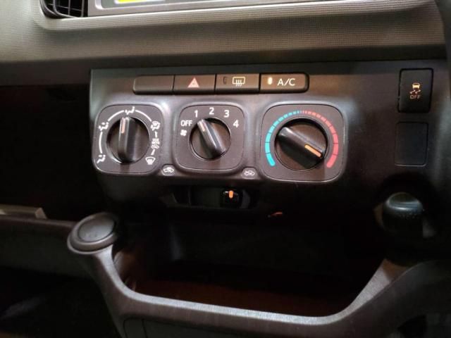 TOYOTA PASSO 2015 Image 31