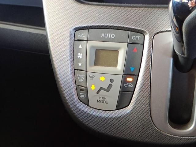 DAIHATSU MOVE CUSTOM 2013 Image 31