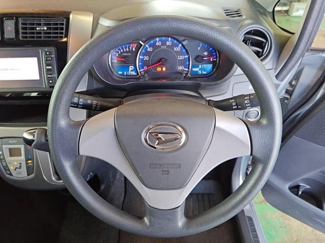 DAIHATSU MOVE CUSTOM 2013 Image 31