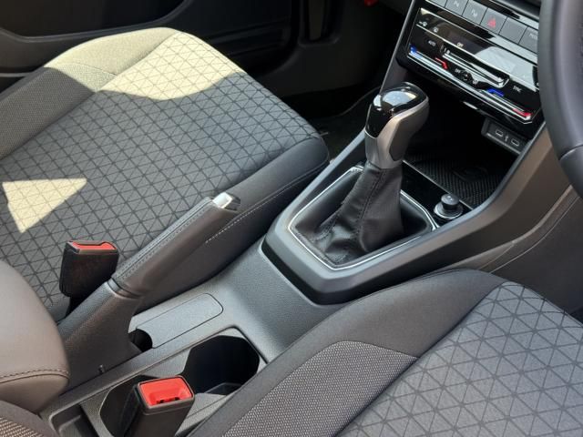 VOLKSWAGEN T-CROSS 2023 Image 31