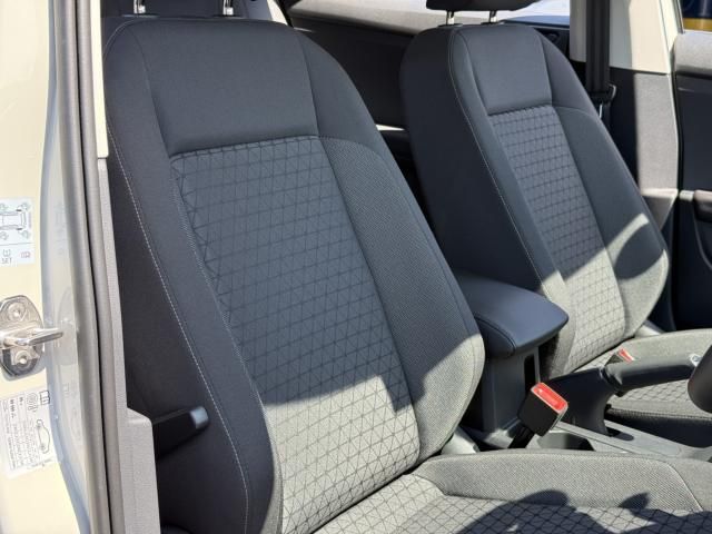 VOLKSWAGEN T-CROSS 2023 Image 31