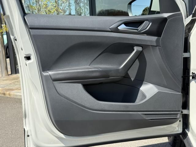 VOLKSWAGEN T-CROSS 2023 Image 31