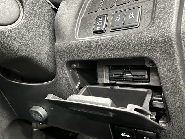 NISSAN SERENA  WG 2021 Image 31