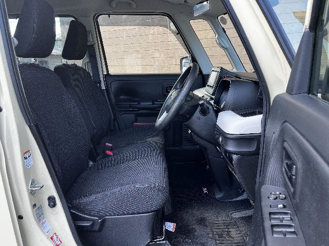 SUZUKI SPACIA 4WD 2018 Image 31