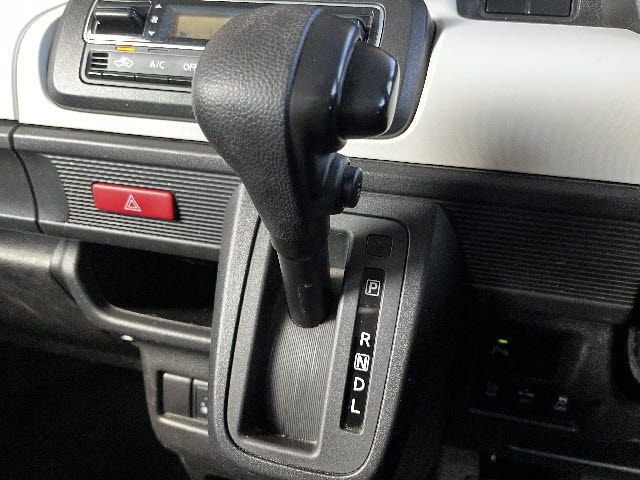 SUZUKI SPACIA 4WD 2018 Image 31