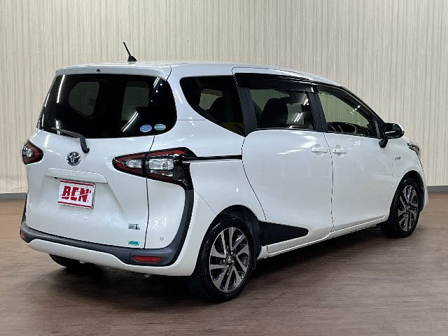 TOYOTA SIENTA HYBRID 2016 Image 31