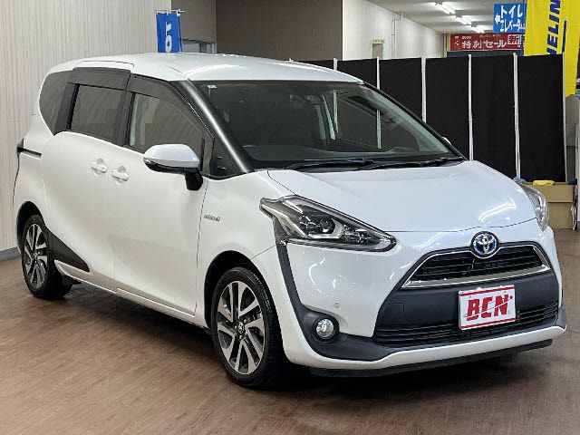 TOYOTA SIENTA HYBRID 2016 Image 31