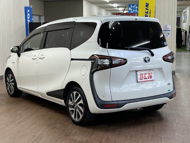 TOYOTA SIENTA HYBRID 2016 Image 31