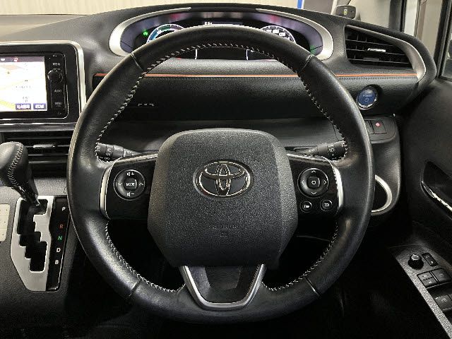 TOYOTA SIENTA HYBRID 2016 Image 31