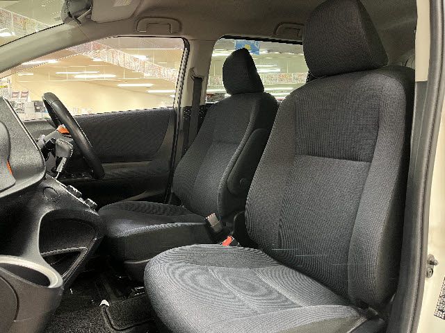 TOYOTA SIENTA HYBRID 2016 Image 31