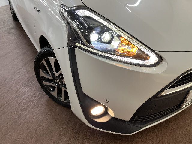 TOYOTA SIENTA HYBRID 2016 Image 31