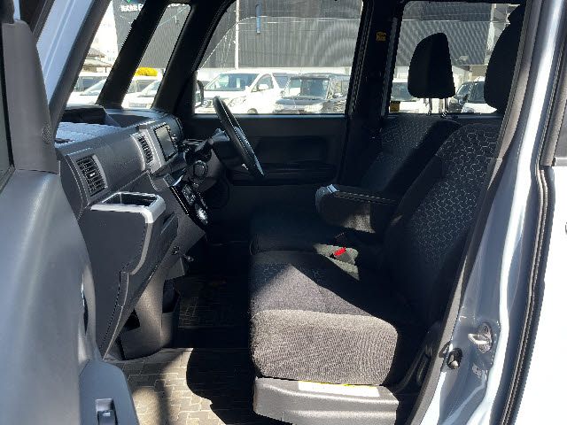 DAIHATSU WAKE 2017 Image 31