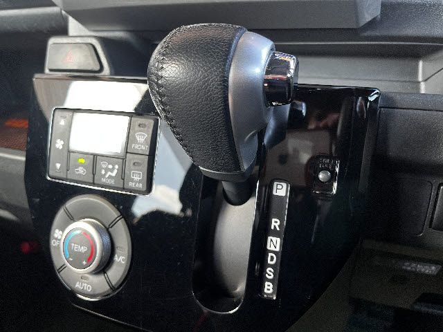 DAIHATSU WAKE 2017 Image 31