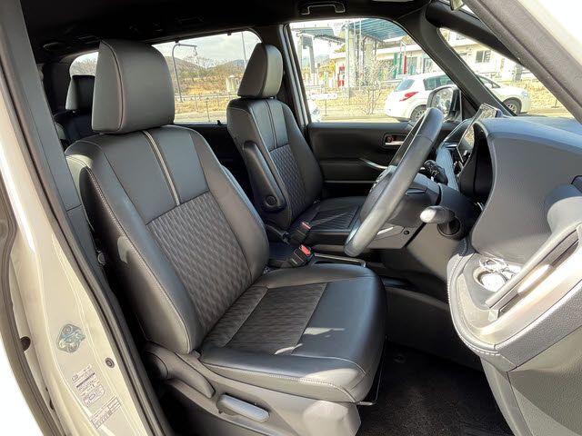 TOYOTA NOAH HYBRID 2024 Image 31