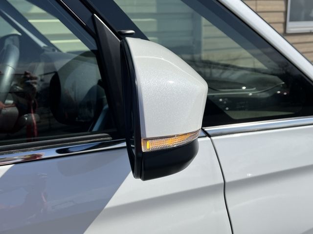 TOYOTA NOAH HYBRID 2024 Image 31