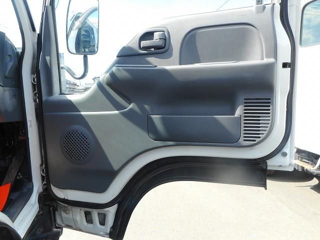 ISUZU ELF 2013 Image 31