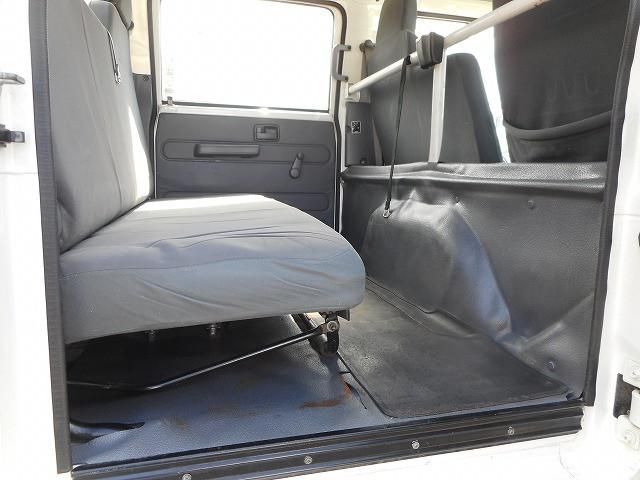 ISUZU ELF 2013 Image 31