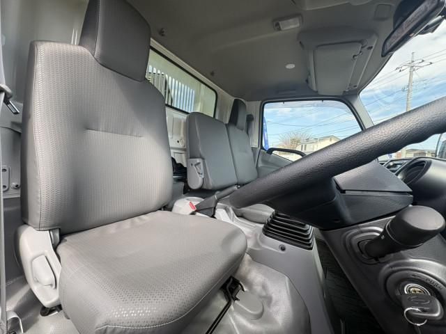 HINO DUTRO 2025 Image 31