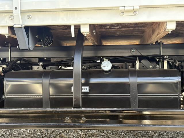 MITSUBISHI CANTER 2025 Image 31