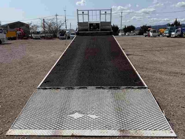 NISSAN DIESEL QUON 2010 Image 31