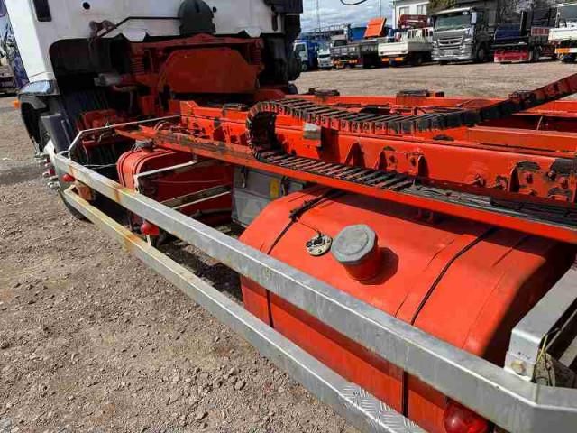 NISSAN DIESEL QUON 2010 Image 31