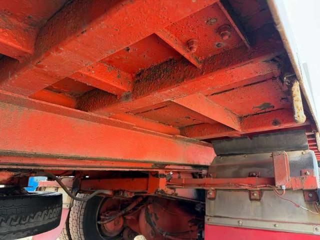 NISSAN DIESEL QUON 2010 Image 31