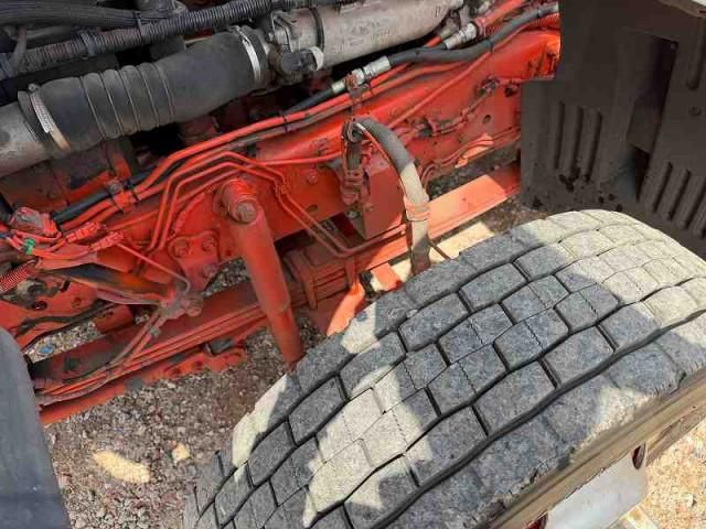 NISSAN DIESEL QUON 2010 Image 31