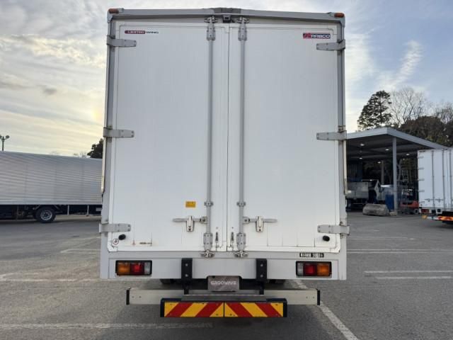 MITSUBISHI FUSOU FIGHTER 2017 Image 31