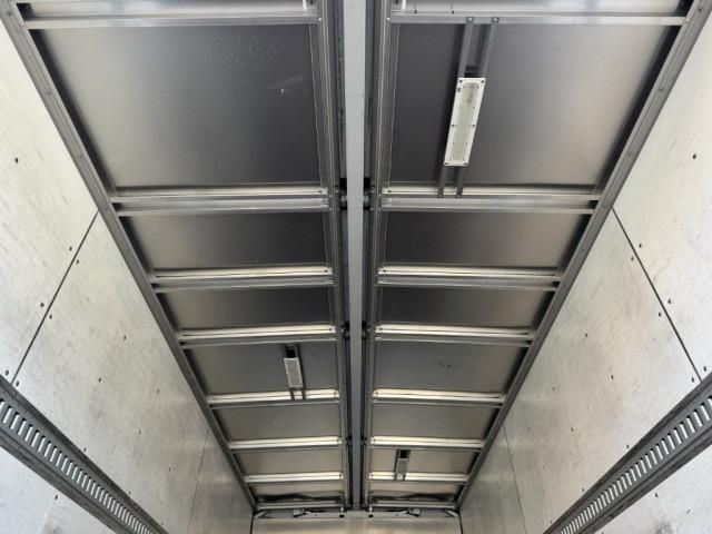 MITSUBISHI FUSOU FIGHTER 2017 Image 31